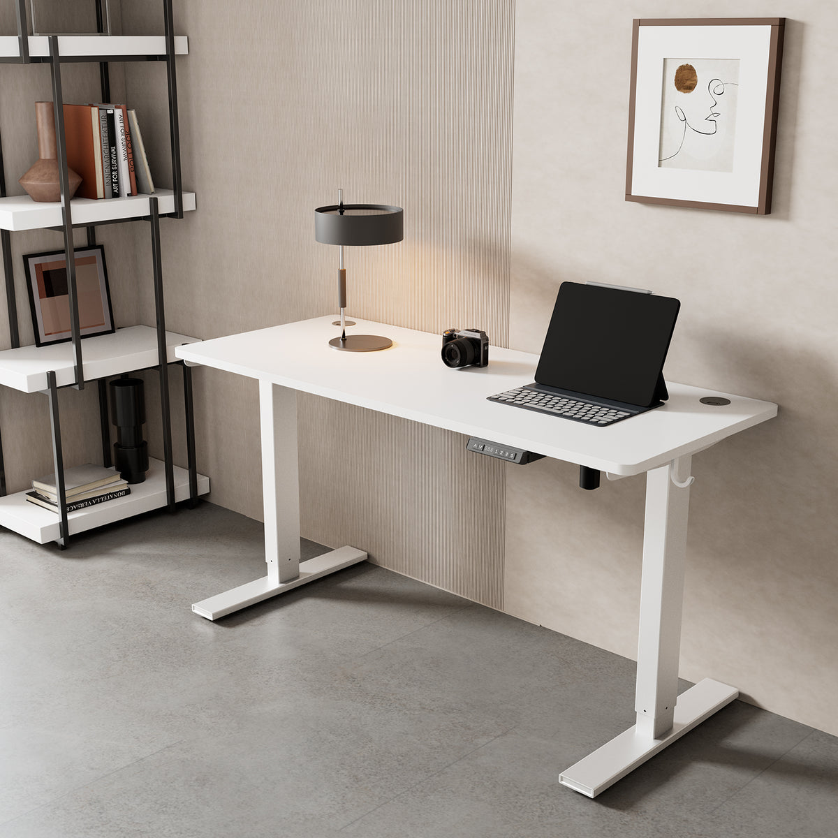 Plus Electric Standing Desk with USB-A & Type-C Charging, 70–117 cm